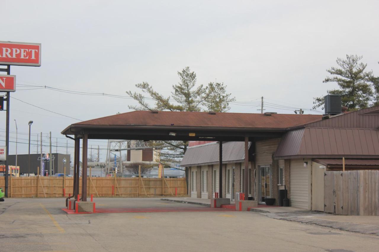 Red Carpet Inn - Louisville Exterior photo