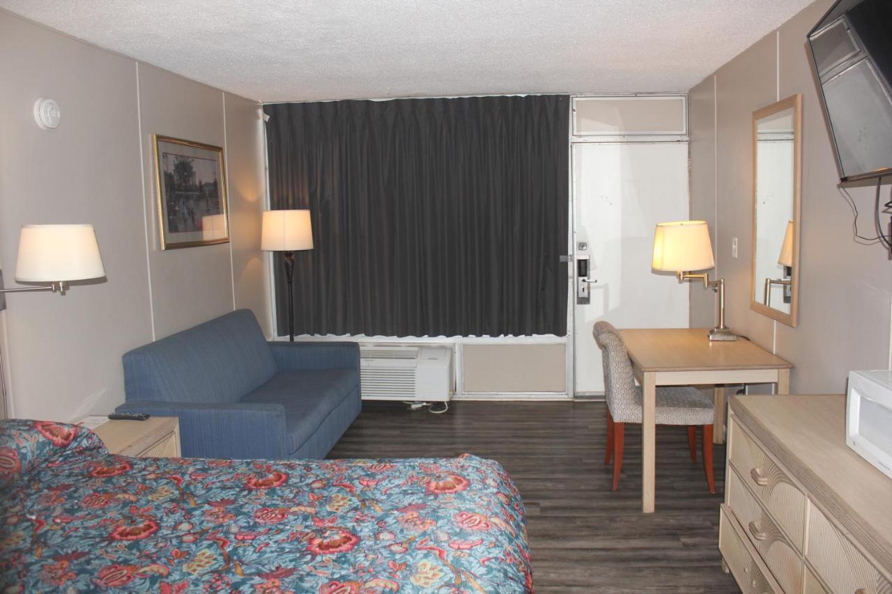 Red Carpet Inn - Louisville Exterior photo