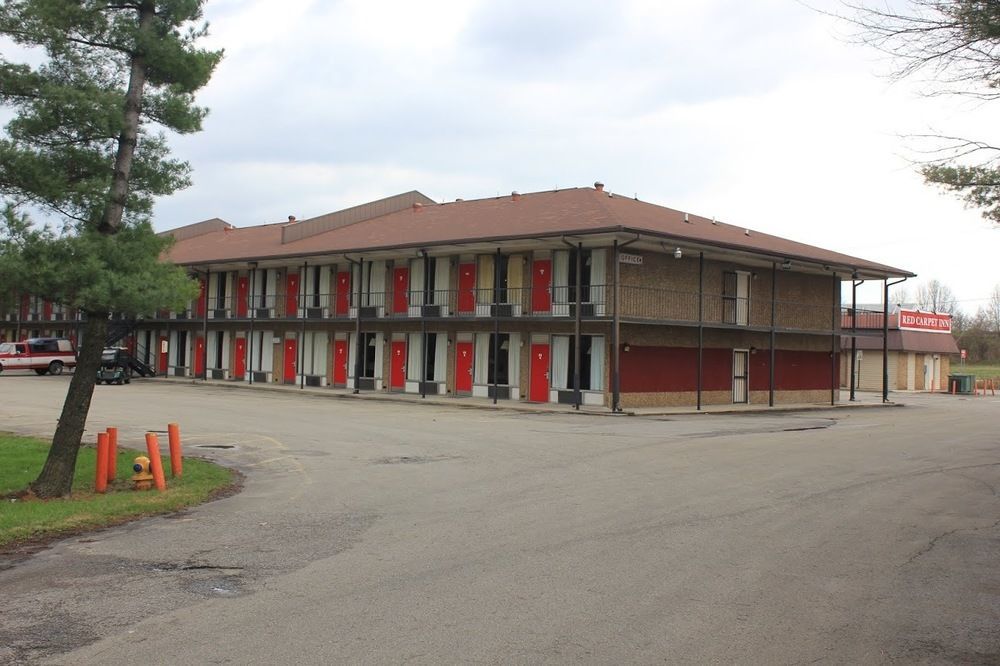 Red Carpet Inn - Louisville Exterior photo