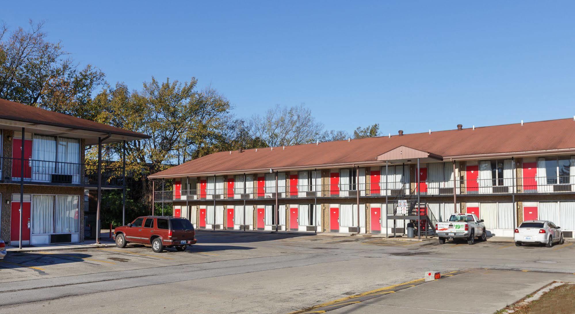 Red Carpet Inn - Louisville Exterior photo